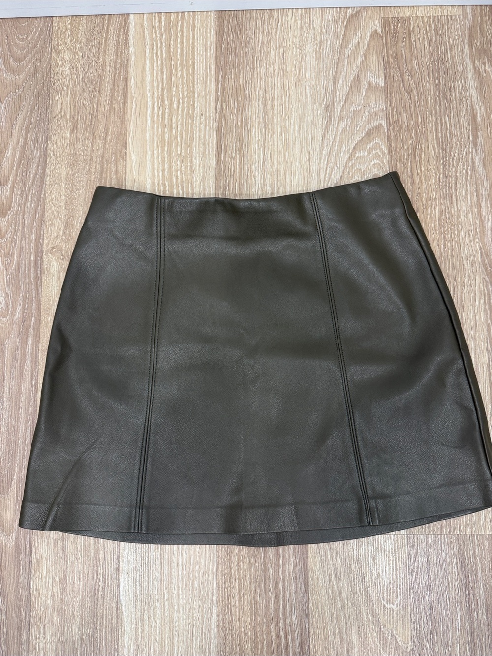 Dynamite Olive Green Faux Leather Mini Skirt - Picture 3 of 5